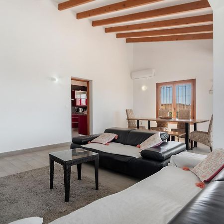 הוילה אל קאמפיו Casa Madronos מראה חיצוני תמונה