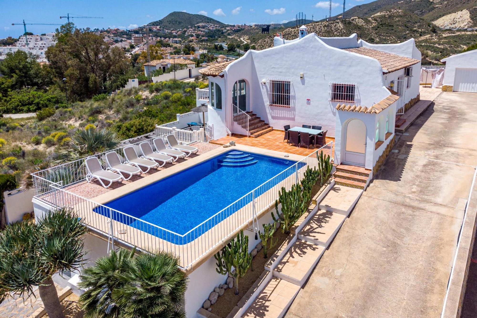 הוילה אל קאמפיו Casa Madronos מראה חיצוני תמונה